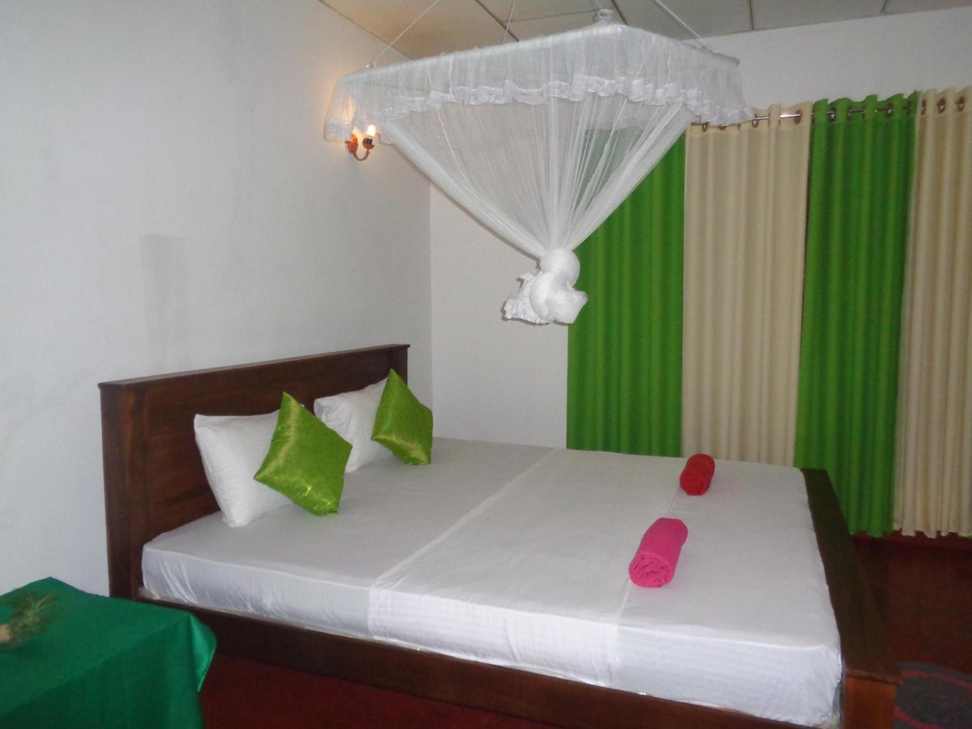 Green Valley Home Stay Talpe Esterno foto